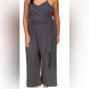 NWT MICHAEL KORS
Plus Size Printed Side-Tie Jumpsuit size 2X